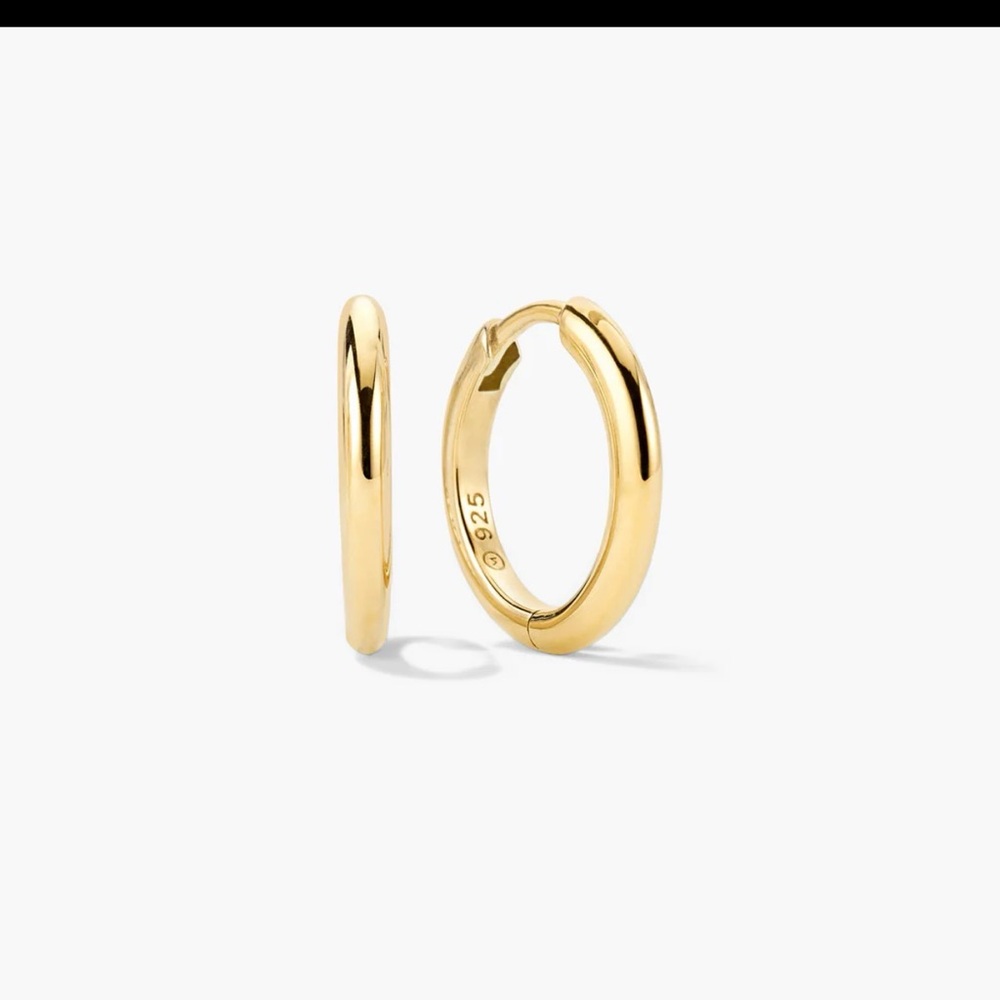 Mejuri Classic Gold Hoop Earrings